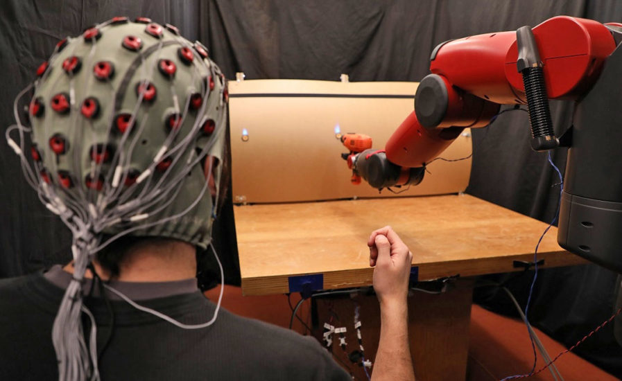 controlling robots brainwaves