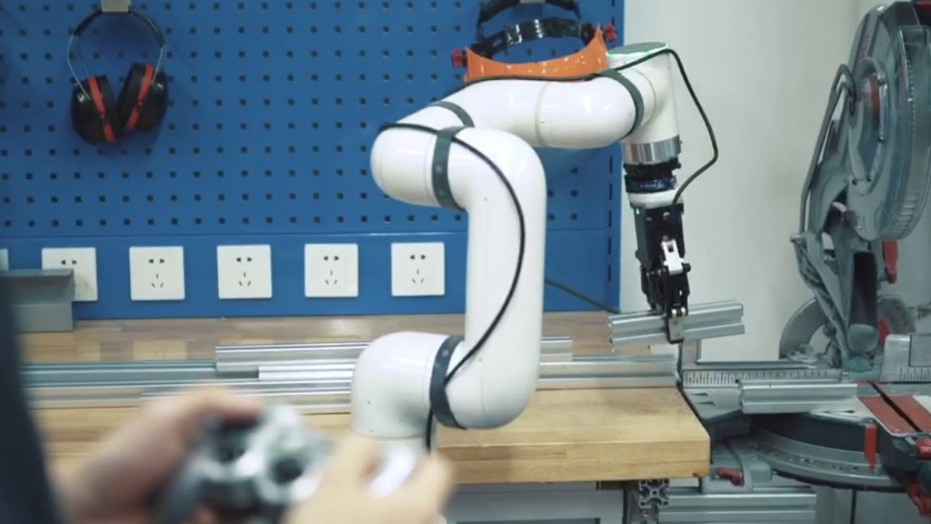 Elephant Robotics' Catbot designed to be a smaller, easier to use cobot