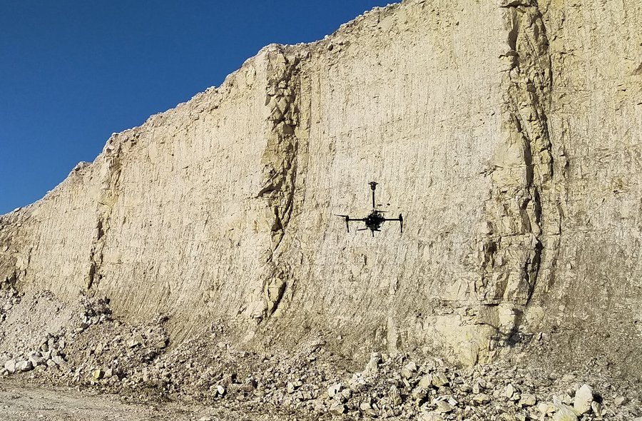 AI pilots developed at Aarhus University to take over quarry measurement
