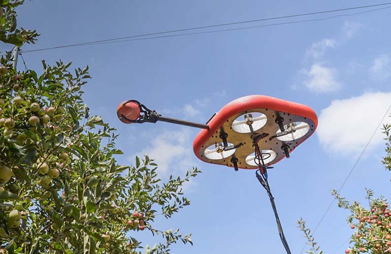 Tevel autonomous fruit picking drone