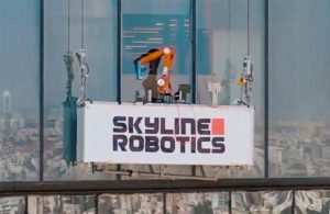 Skyline Robotics Osmo cleaning windows in a sky scraper