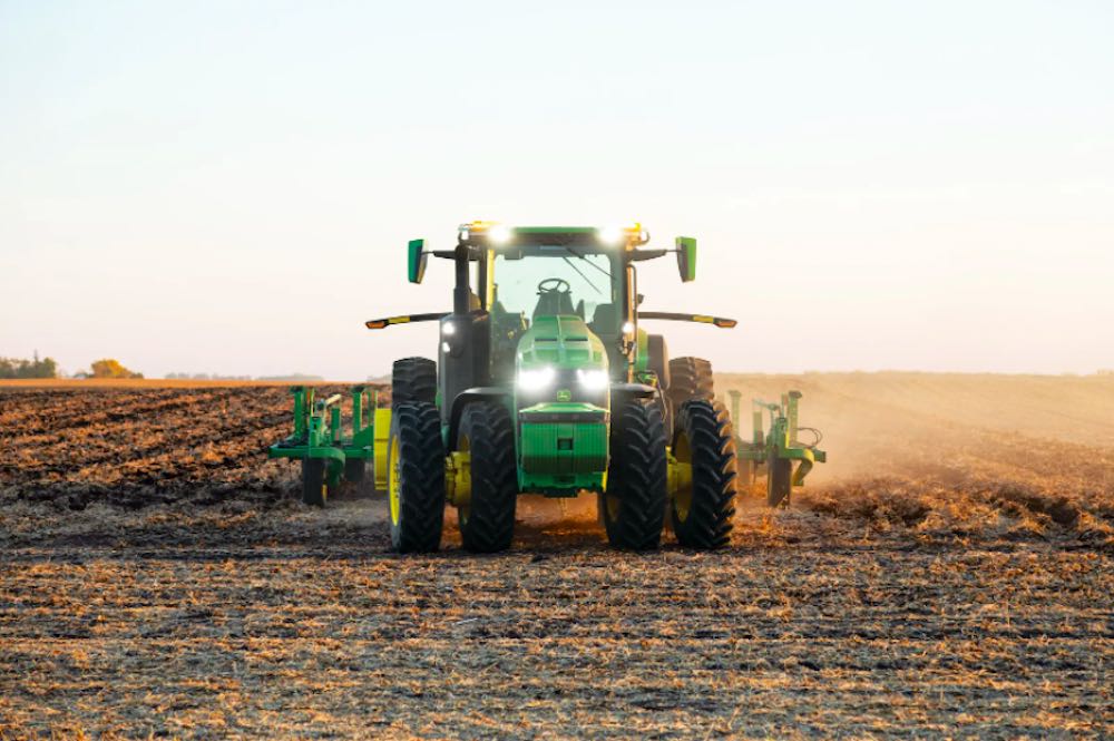 John Deere autonomous tractor