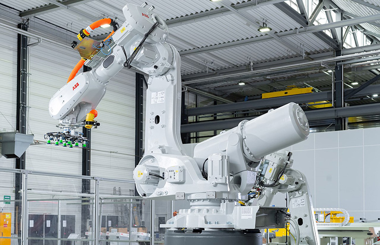 ABB Robotics ra mắt robot công nghiệp lớn, AMR chịu tải nặng tại Automatica - The Robot Report