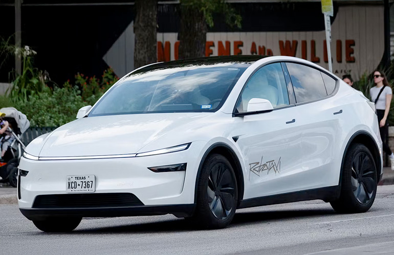Tesla launches Robotaxi service in Austin Tesla launches Robotaxi service in Austin