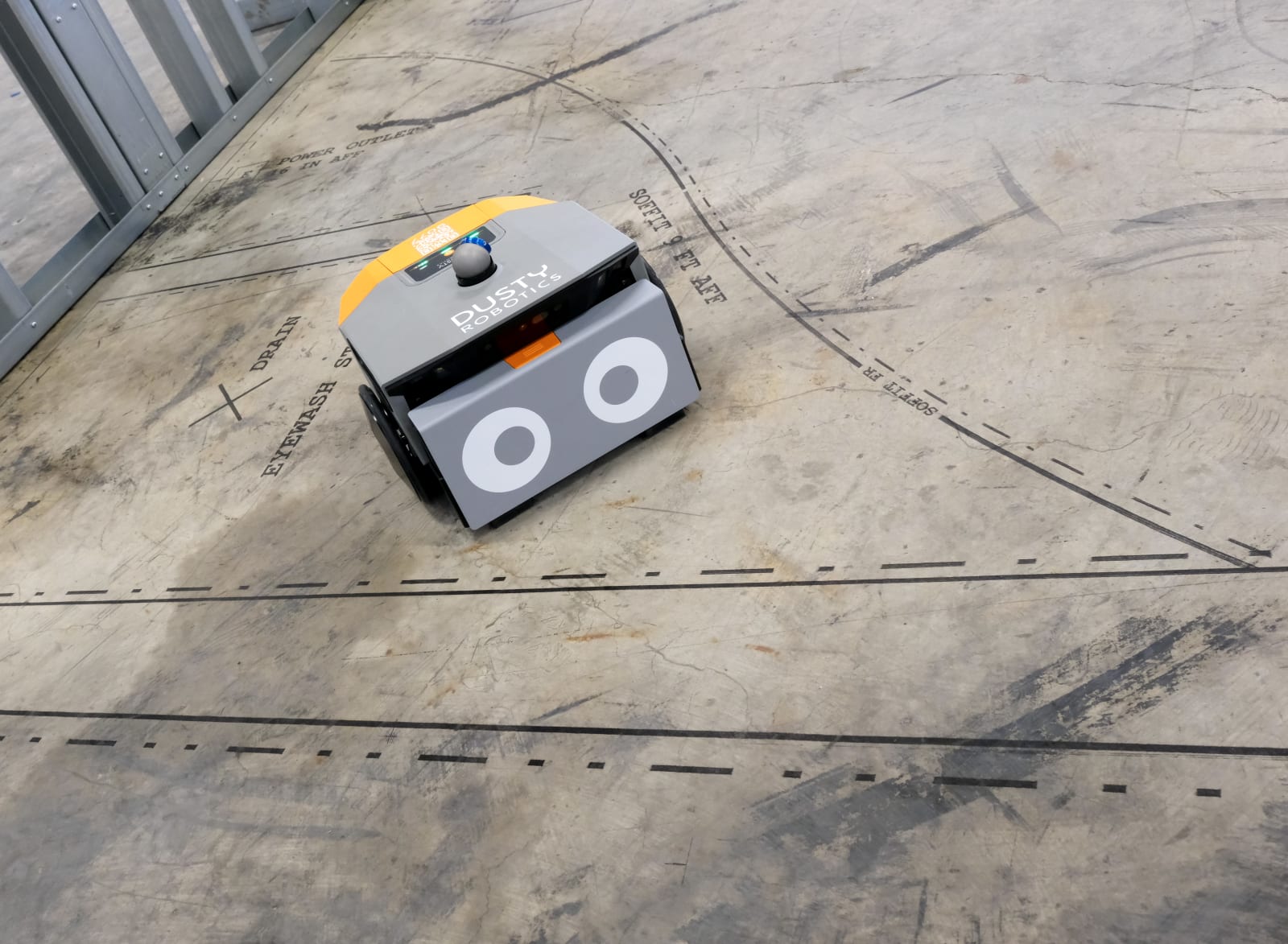 Dusty Robotics áp dụng máy theo dõi laser Leica AT500 của Hexagon