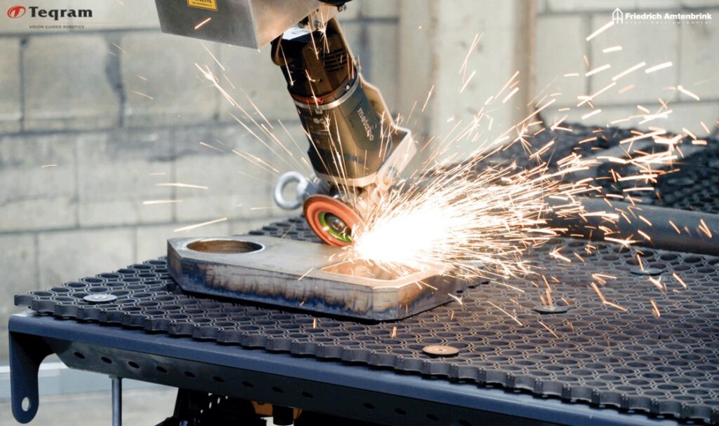 The Teqram EasyGrinder at work at Amtenbrink.