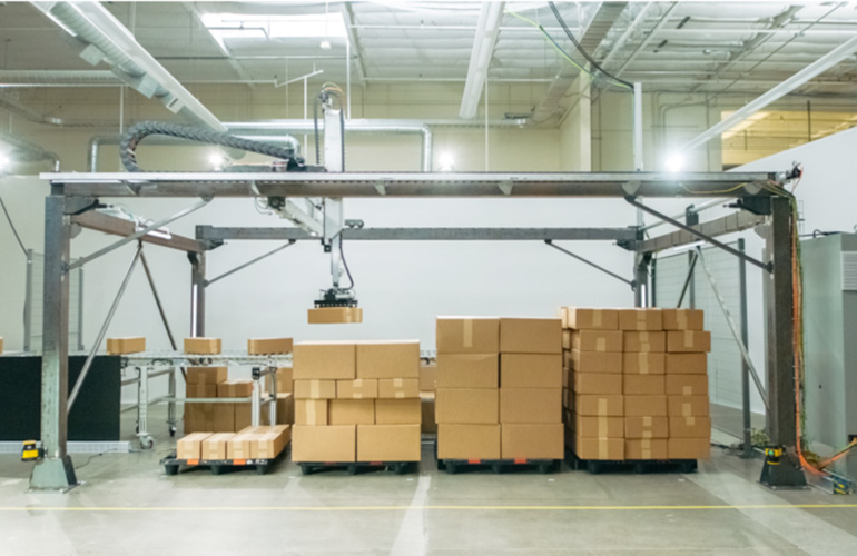 Ambi Robotics는 2025 년 1 월에 새로운 Ambistack Logistics Robot을 발표했습니다. 로봇의 지능은 시뮬레이션으로 개발되었습니다.