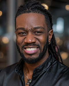 headshot of kevin damoa.