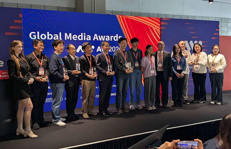 Global media presented awards at AW 2026 in Seoul.