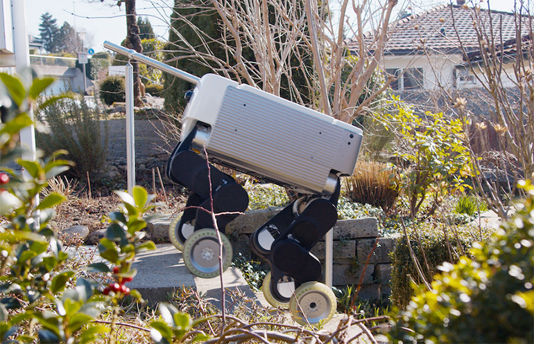 Amazon acquires robotic doorstep supply supplier RIVR