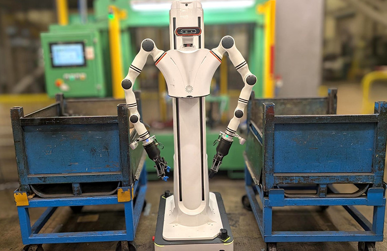 Autonomique deploys semi-humanoid robots and AI at Canadian Tier 1