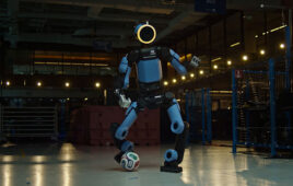Atlas demonstrates the deceptive Ghost Rabona kick for the FIFA World Cup 2026.