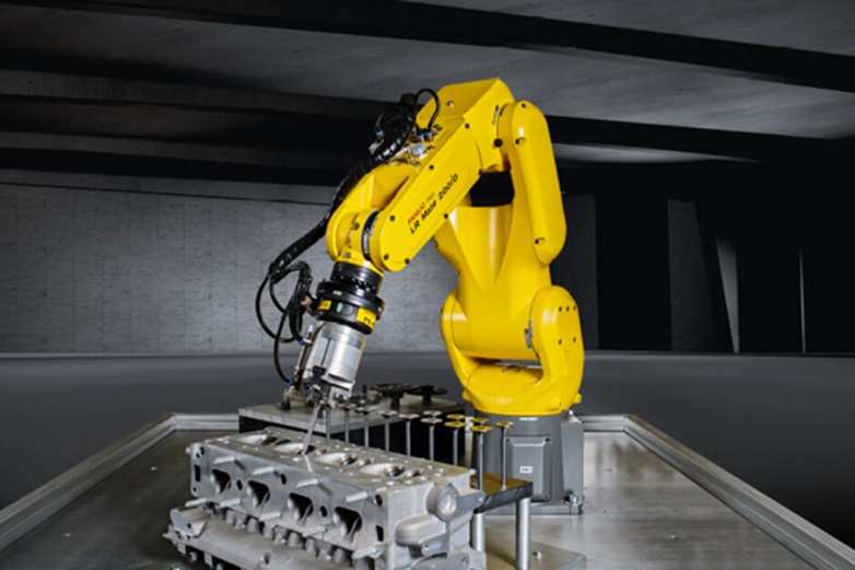 The FANUC LR Mate 200iD, implemented in assembling complex products. Source: FANUC.