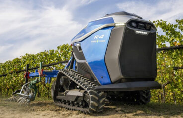 CNH Industrial's R4 robot is designed to help vineyard, orchard and specialty crop growers overcome sector challenges.