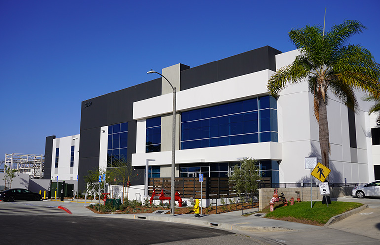 Helicon is using robots for carbon fiber parts production.