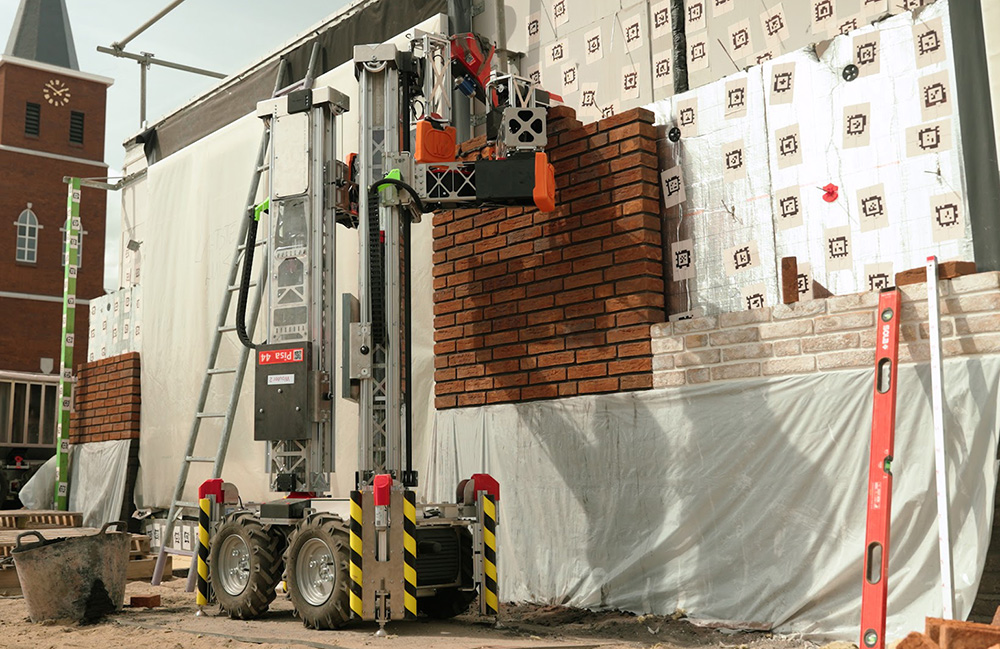 Monumental's Pisa robot, which is in charge of laying bricks and mortar.
